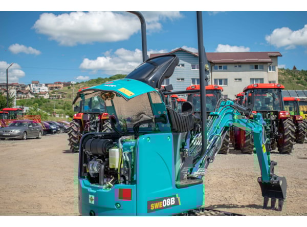 Miniexcavator SUNWARD SWE 08B de vanzare